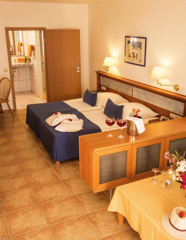 Suite Hotel Marina Playa Esquinzo Exterior photo